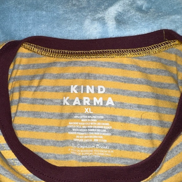 Crop top - Picture 3 of 3